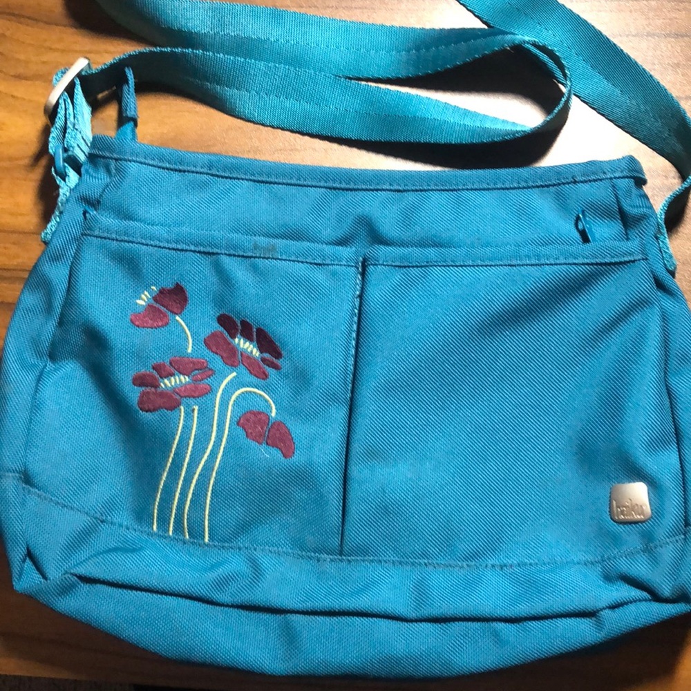 Haiku Rumi Shoulder Bag Sustainable Fabric